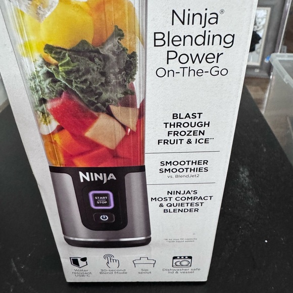 Ninja Blast Portable Blender Black - Picture 2 of 4